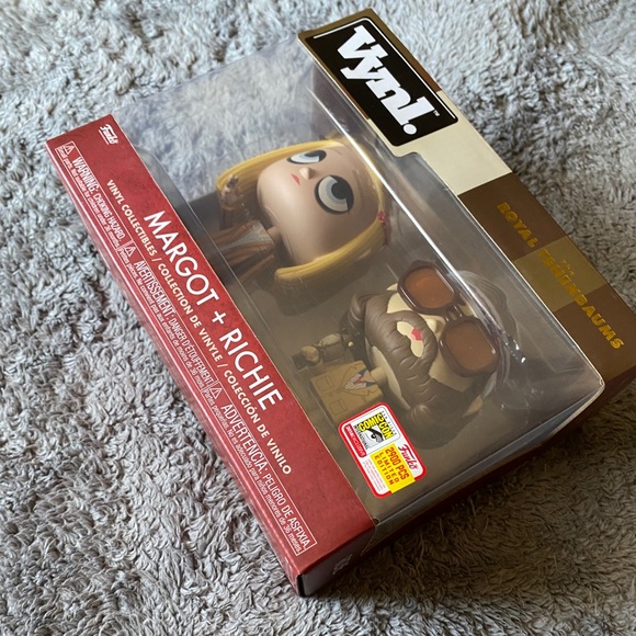 The Royal Tenenbaums Margot and Richie 2 pk Funko Pop Comi-con Convention - Picture 5 of 5